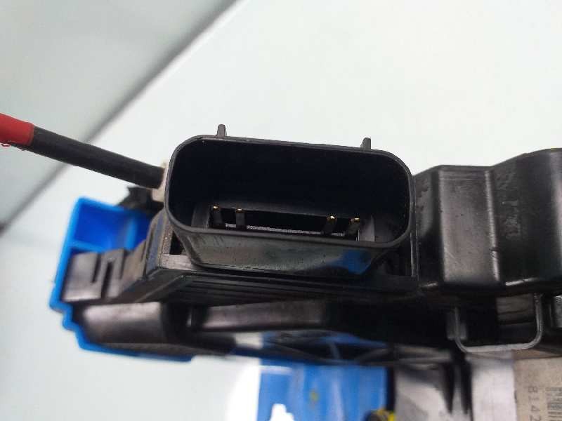Recambio de cerradura puerta trasera derecha para kia cee´d concept referencia OEM IAM 81420A2100  