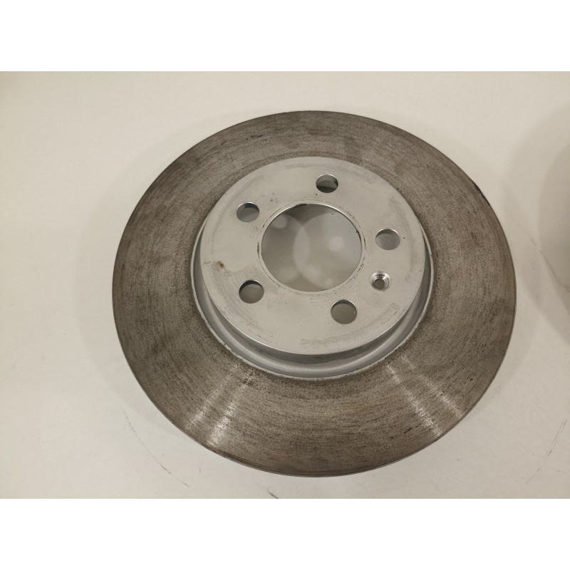 Recambio de disco freno delantero para seat arona xperience referencia OEM IAM 2Q0615301H 2Q0615109AP 2Q0615115AB