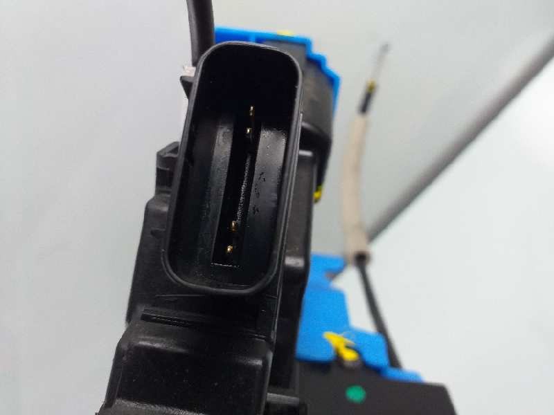 Recambio de cerradura puerta trasera izquierda para kia cee´d concept referencia OEM IAM 81410A2100  