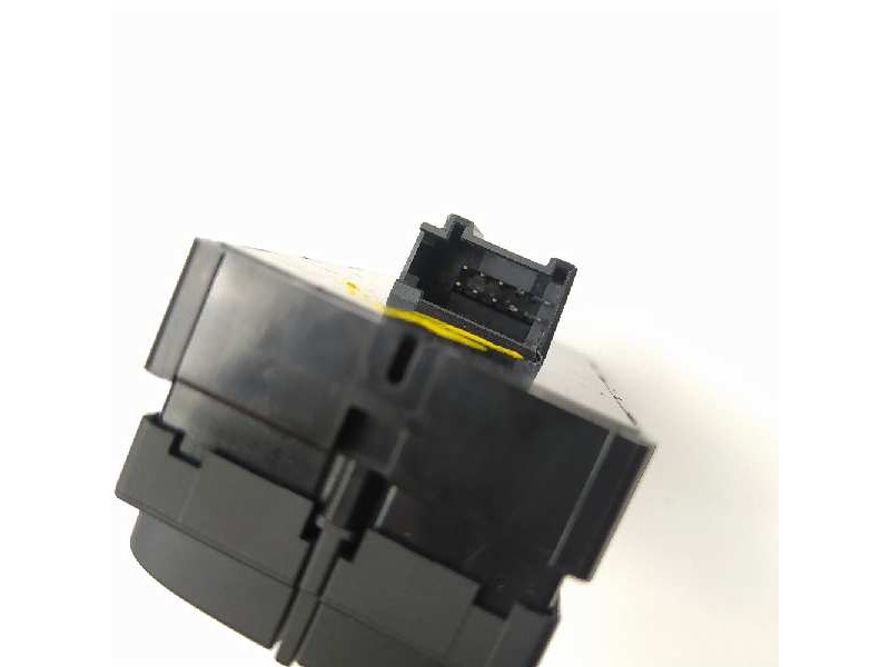 Recambio de mando elevalunas delantero izquierdo para audi a3 sportback (8vf) basic referencia OEM IAM 8V0959851L  