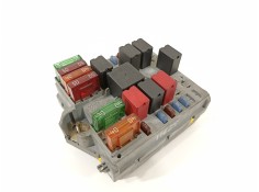 Recambio de caja reles / fusibles para alfa romeo 147 (190) 1.6 t.spark eco distinctive referencia OEM IAM 51742419  