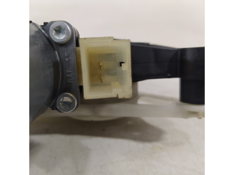 Recambio de elevalunas delantero derecho para audi a3 sportback (8vf) basic referencia OEM IAM 8V4837462 5Q0959801B 0130822717