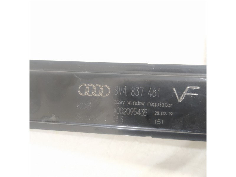 Recambio de elevalunas delantero izquierdo para audi a3 sportback (8vf) basic referencia OEM IAM 8V4837461  