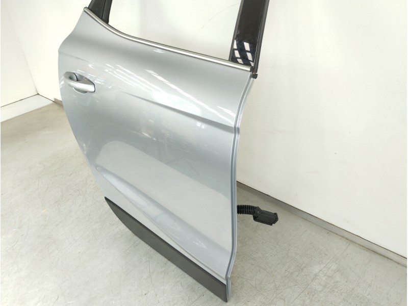 Recambio de puerta trasera derecha para seat arona xperience referencia OEM IAM 6F9833312B  