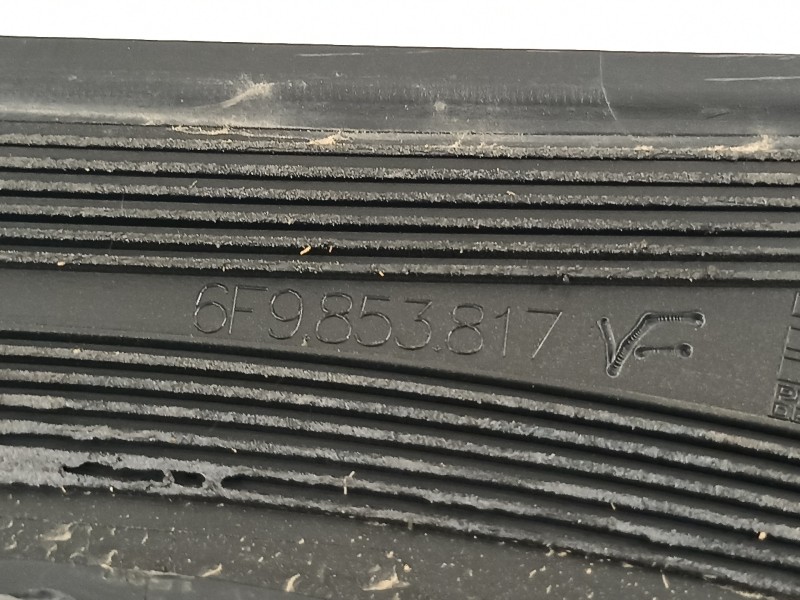 Recambio de aletin trasero izquierdo para seat arona xperience referencia OEM IAM 6F9853817  