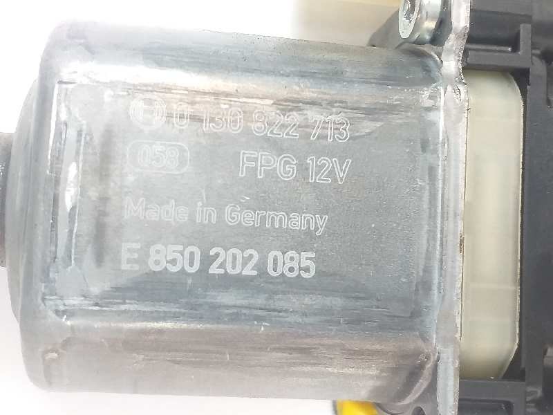 Recambio de elevalunas trasero izquierdo para audi a3 sportback (8vf) basic referencia OEM IAM 8V4839461 5Q0959801 0130822713