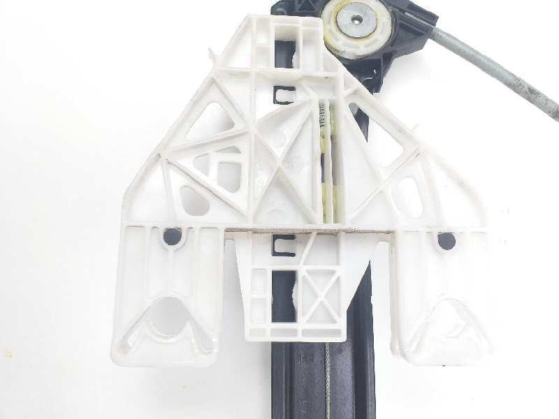 Recambio de elevalunas trasero izquierdo para audi a3 sportback (8vf) basic referencia OEM IAM 8V4839461 5Q0959801 0130822713