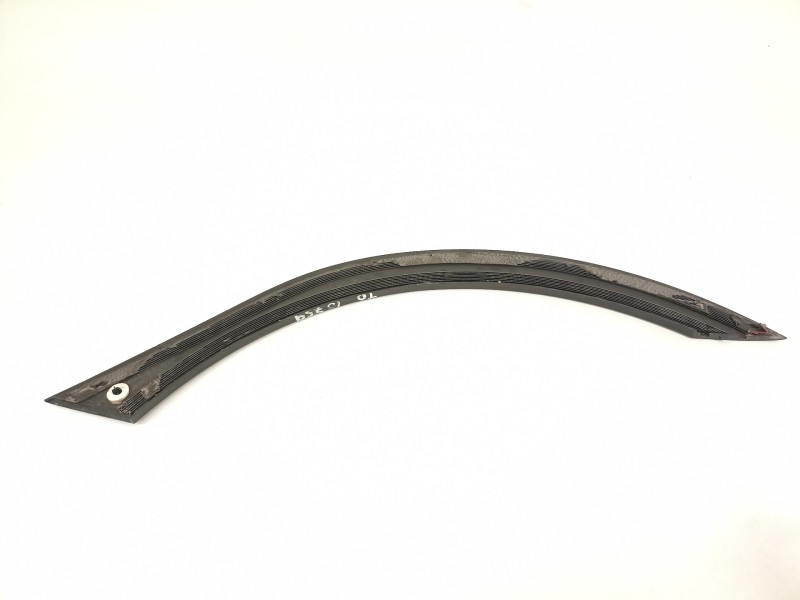 Recambio de aletin trasero derecho para seat arona xperience referencia OEM IAM 6F9853818  