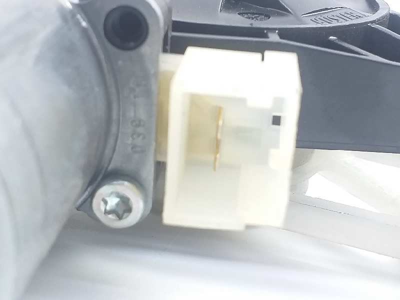 Recambio de elevalunas trasero izquierdo para audi a3 sportback (8vf) basic referencia OEM IAM 8V4839461 5Q0959801 0130822713