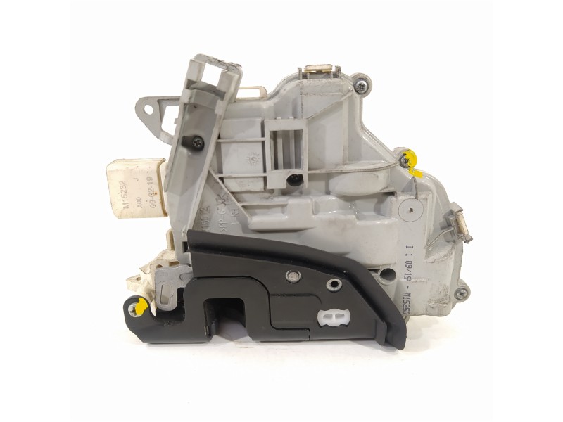Recambio de cerradura puerta trasera derecha para audi a3 sportback (8vf) basic referencia OEM IAM 4G0839016E  
