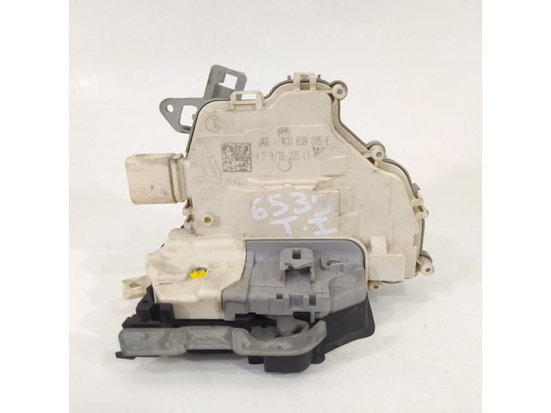 Recambio de cerradura puerta trasera izquierda para audi a3 sportback (8vf) basic referencia OEM IAM 4G0839015E  