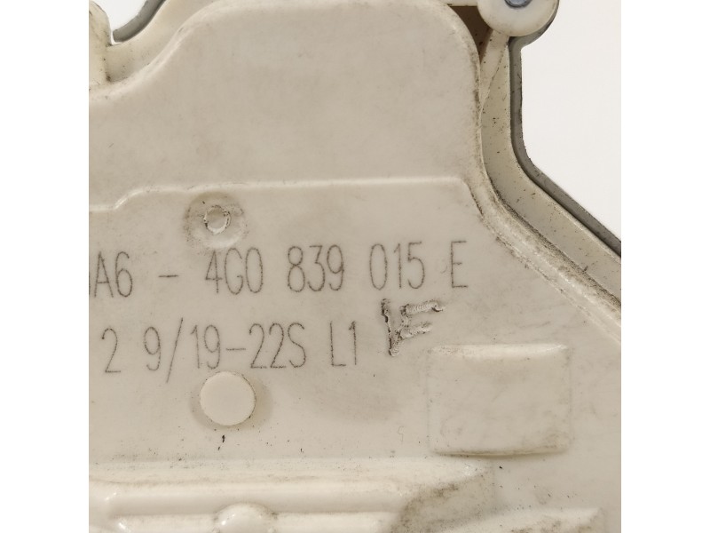 Recambio de cerradura puerta trasera izquierda para audi a3 sportback (8vf) basic referencia OEM IAM 4G0839015E  