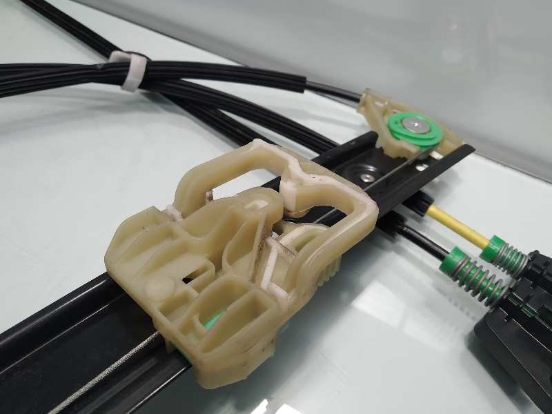 Recambio de elevalunas delantero derecho para audi a1 (8x) attraction referencia OEM IAM 8X3837462 8K0959802C 