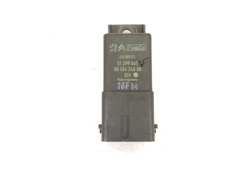 Recambio de caja precalentamiento para citroën c3 business referencia OEM IAM 9802424080  