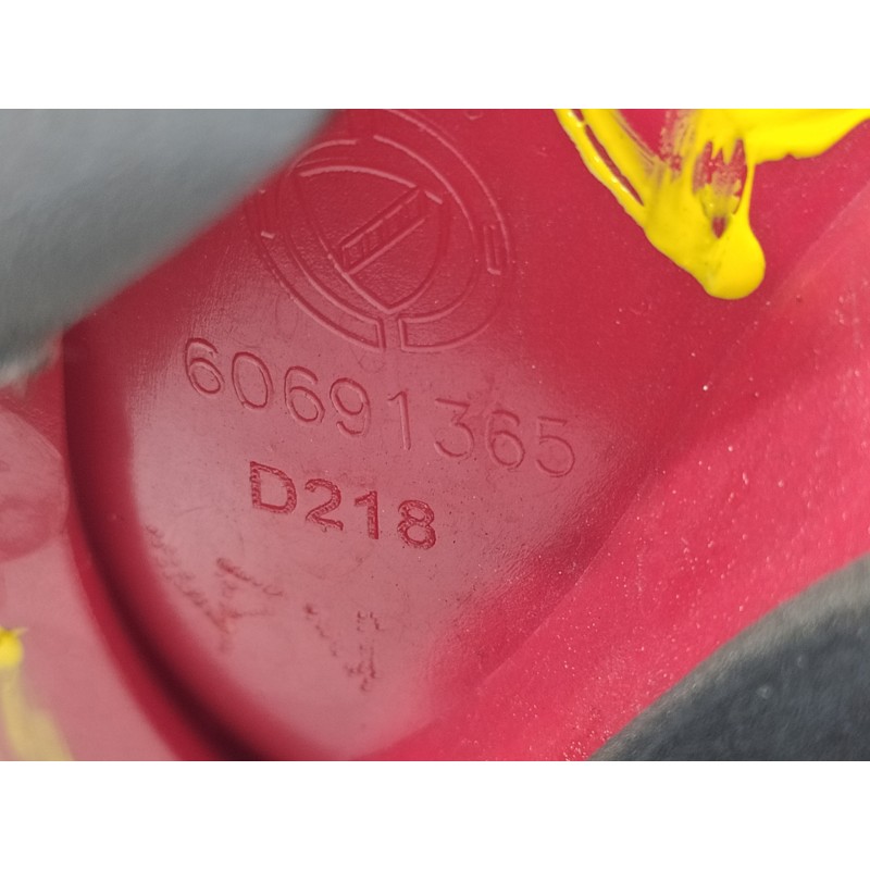 Recambio de piloto trasero izquierdo para alfa romeo 159 (140) 1.9 jtdm 16v elegante referencia OEM IAM 60691365  