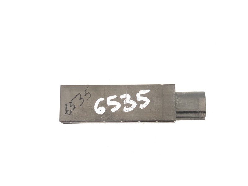 Recambio de antena para audi a3 sportback (8vf) basic referencia OEM IAM 5Q0962131  