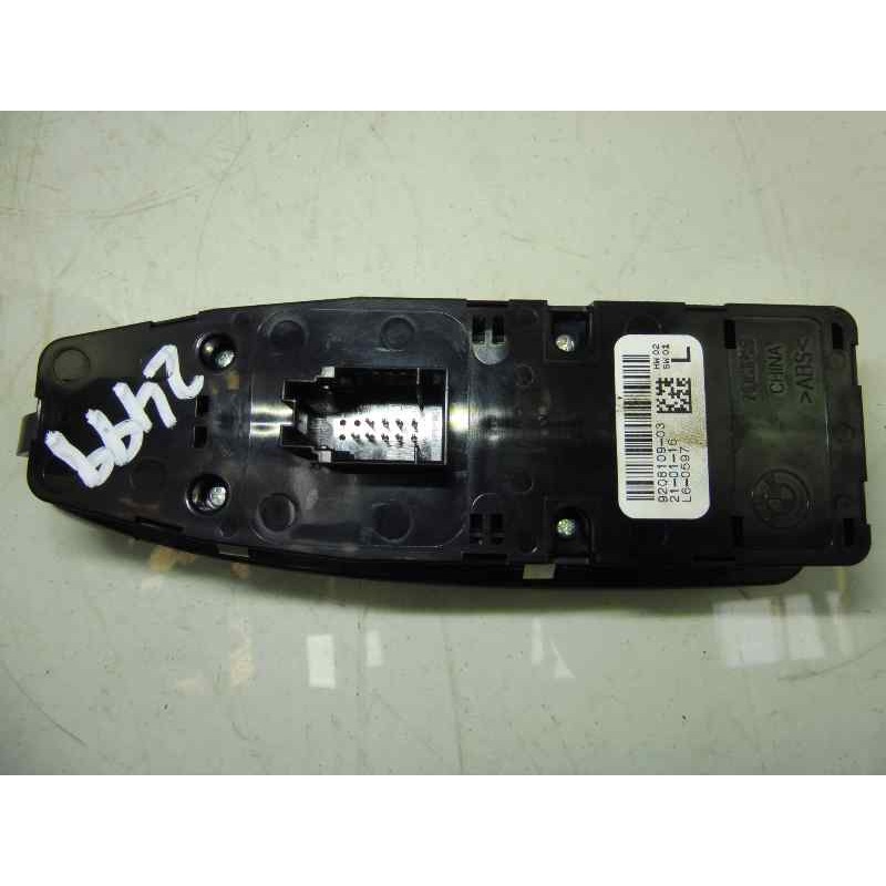 Recambio de mando elevalunas delantero izquierdo para bmw serie 1 lim. 5-trg. (f20) 116d referencia OEM IAM 9208109  