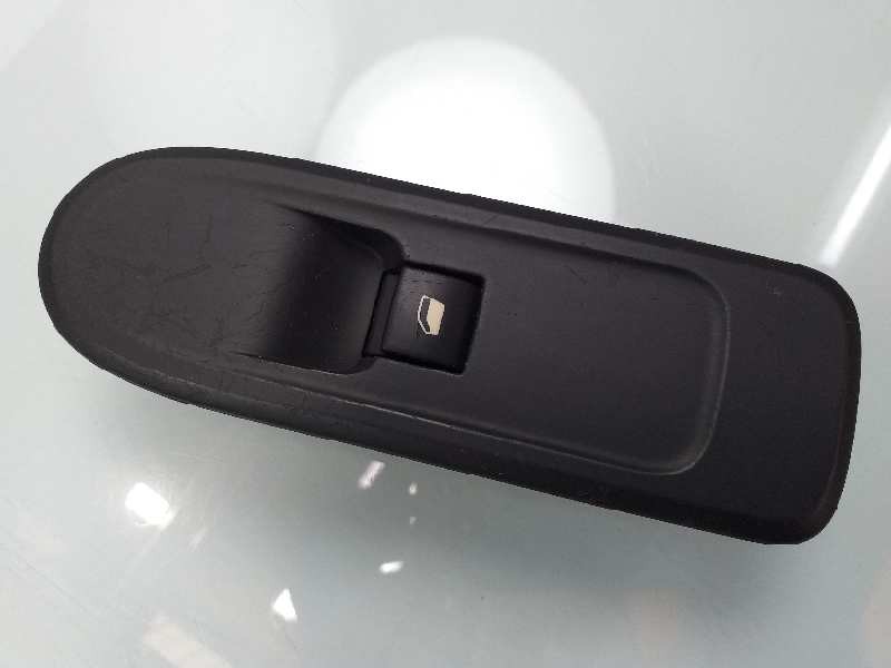 Recambio de mando elevalunas delantero derecho para peugeot 308 sport referencia OEM IAM 96565184XT  