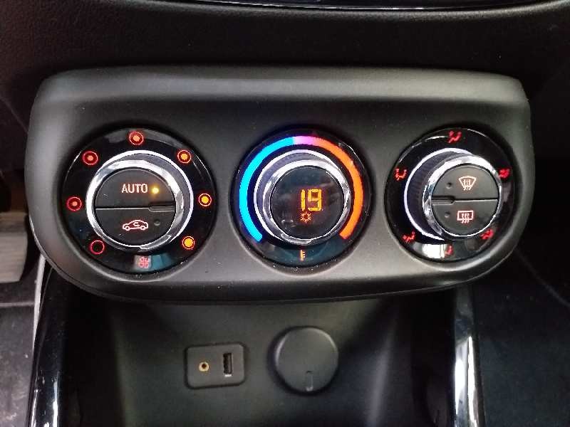 Recambio de mando climatizador para opel adam glam ecoflex referencia OEM IAM 13468064 3978EB7D 