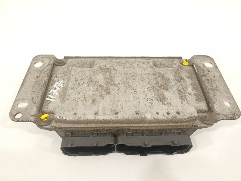 Recambio de centralita motor uce para toyota aygo (kgb/wnb) básico referencia OEM IAM 896610H022  