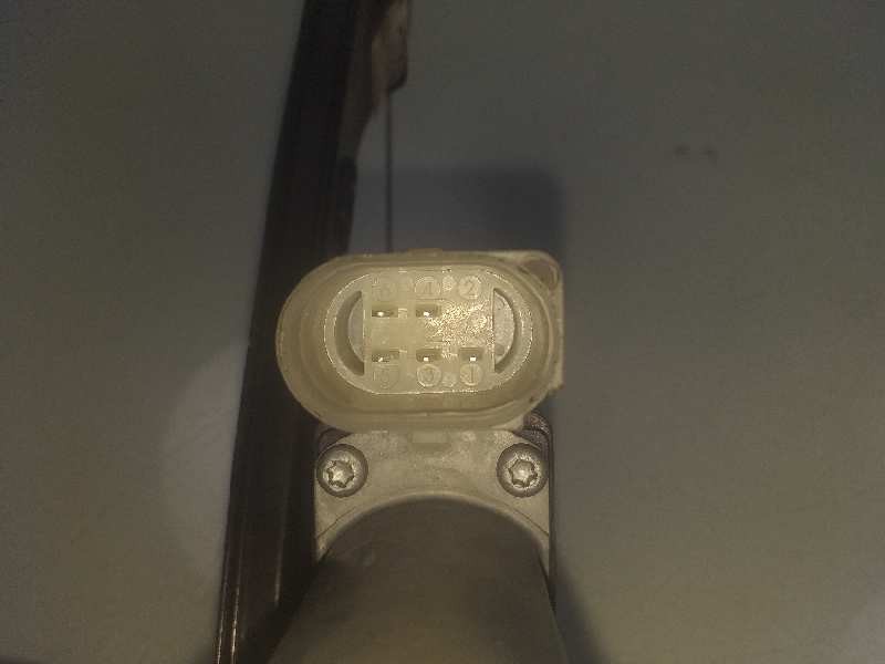 Recambio de elevalunas trasero derecho para bmw serie 1 lim. 5-trg. (f20) 116d referencia OEM IAM   