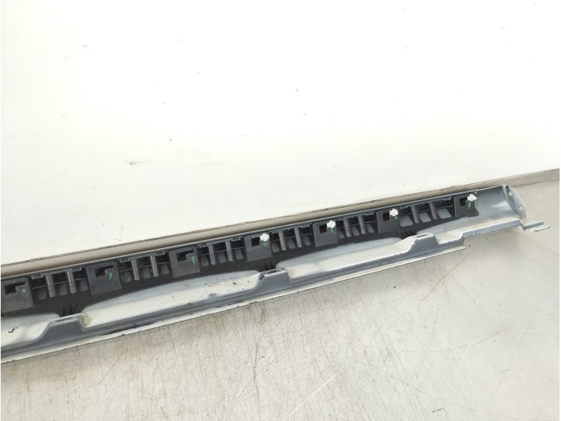 Recambio de faldon lateral para volkswagen cc (358) basis bluemotiontech referencia OEM IAM 3C8853856  