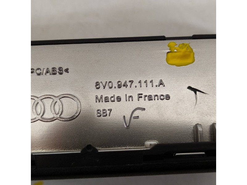 Recambio de luz interior para audi a3 sportback (8vf) basic referencia OEM IAM 8V0947111B  