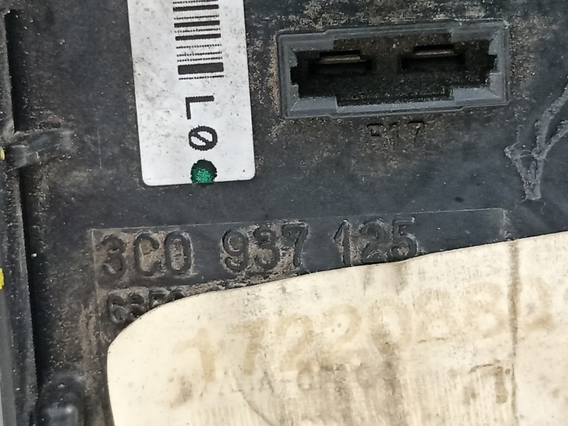 Recambio de caja reles / fusibles para volkswagen passat berlina (3c2) advance referencia OEM IAM 3C0937125  