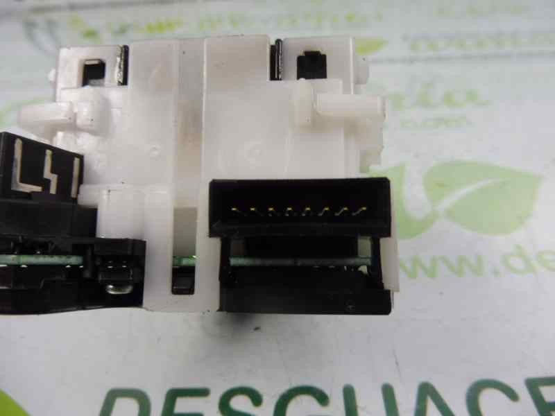 Recambio de mando limpia para nissan micra (k12e) visia referencia OEM IAM   