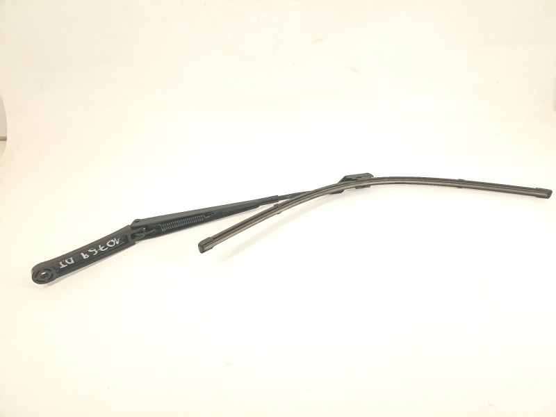 Recambio de brazo limpia delantero izquierdo para seat arona xperience referencia OEM IAM 6F1955409VZ1  