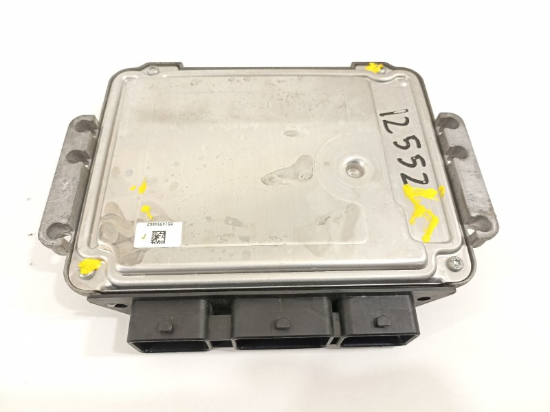 Recambio de centralita motor uce para peugeot 206+ básico referencia OEM IAM 9666579080 281012526 