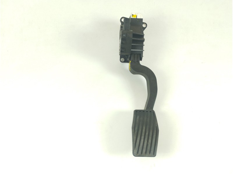 Recambio de potenciometro pedal para opel adam glam ecoflex referencia OEM IAM 13305804  