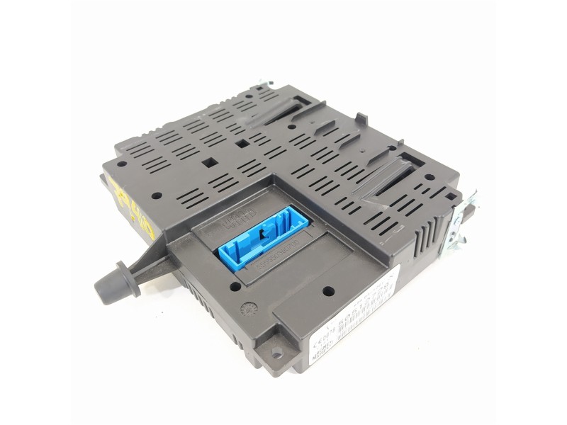 Recambio de caja reles / fusibles para alfa romeo 159 (140) 1.9 jtdm 16v elegante referencia OEM IAM 50512729  