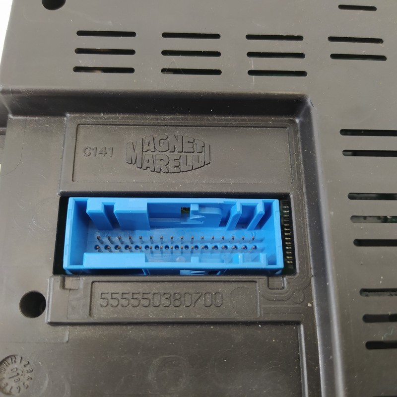 Recambio de caja reles / fusibles para alfa romeo 159 (140) 1.9 jtdm 16v elegante referencia OEM IAM 50512729  