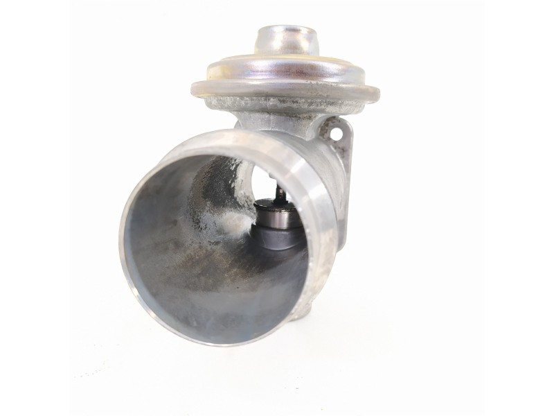 Recambio de valvula egr para bmw serie 3 berlina (e90) 320d referencia OEM IAM 7792077 70051200 