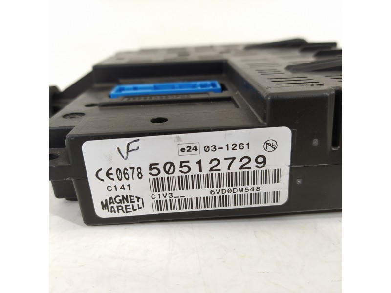 Recambio de caja reles / fusibles para alfa romeo 159 (140) 1.9 jtdm 16v elegante referencia OEM IAM 50512729  