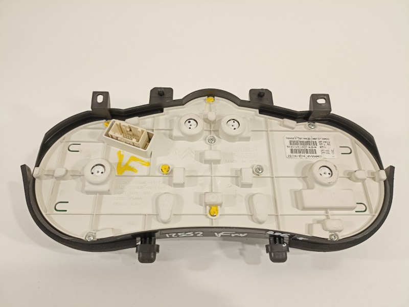 Recambio de cuadro instrumentos para peugeot 206+ básico referencia OEM IAM 9666637080  