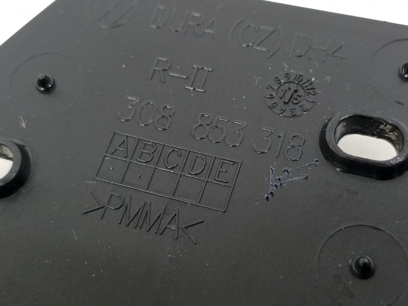 Recambio de moldura para volkswagen cc (358) basis bluemotiontech referencia OEM IAM 3C8853318  