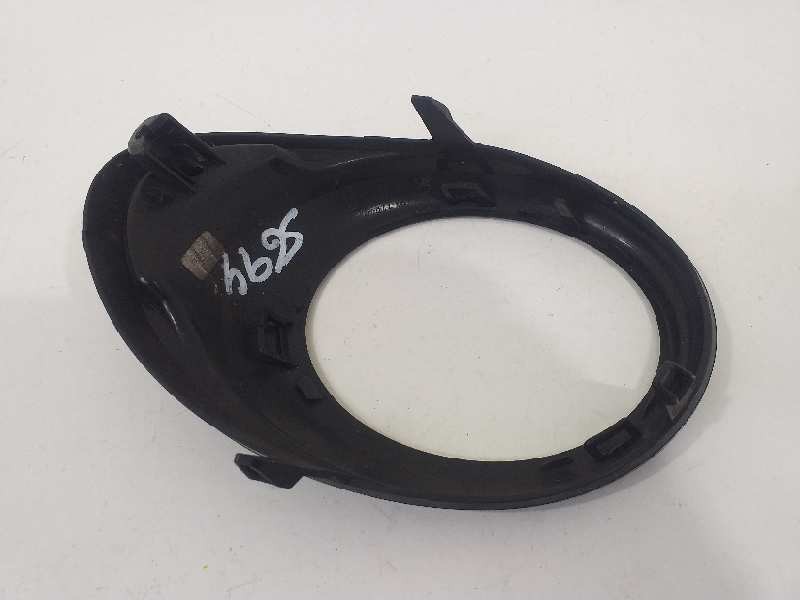 Recambio de rejilla paragolpes izquierda para opel adam glam ecoflex referencia OEM IAM   