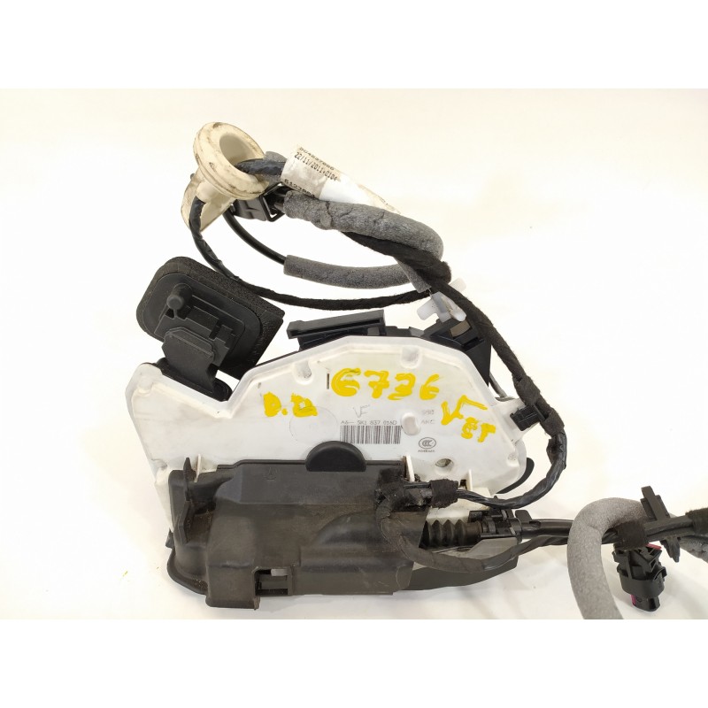 Recambio de cerradura puerta delantera derecha para volkswagen golf vii lim. gti ´´performance´´ bluemotion referencia OEM IAM 5