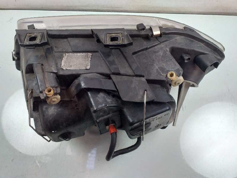 Recambio de faro derecho para audi a6 berlina (4b2) 3.0 referencia OEM IAM 4B0941030AA  