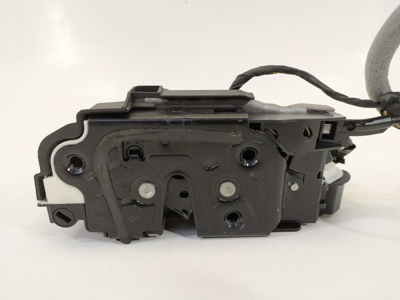 Recambio de cerradura puerta delantera derecha para volkswagen golf vii lim. gti ´´performance´´ bluemotion referencia OEM IAM 5