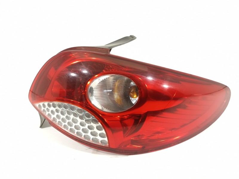 Recambio de piloto trasero derecho para peugeot 206+ básico referencia OEM IAM 9685618180  