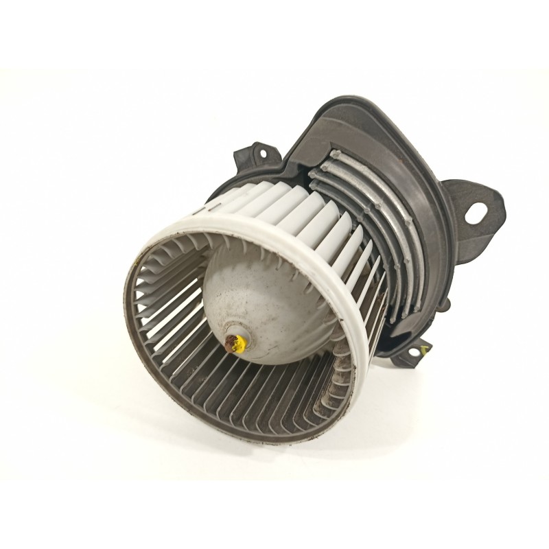 Recambio de ventilador calefaccion para opel adam glam ecoflex referencia OEM IAM 13293624  