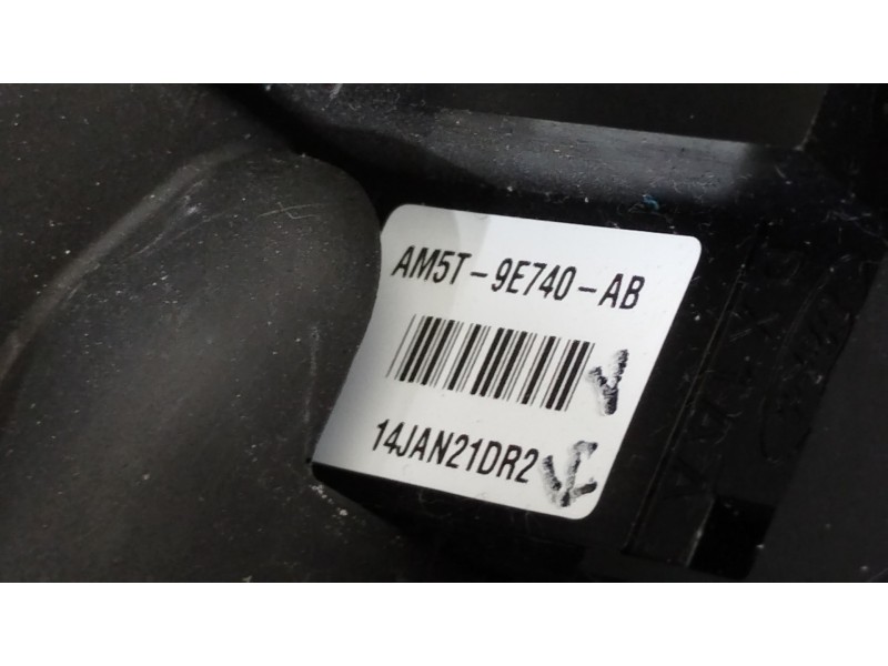 Recambio de volante para ford focus lim. trend referencia OEM IAM AM513600BF3ZHE AM5T9E740AB 