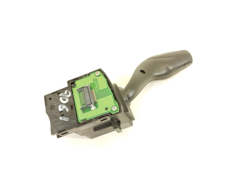 Recambio de mando intermitentes para ford focus lim. trend referencia OEM IAM AV6T13335AD  