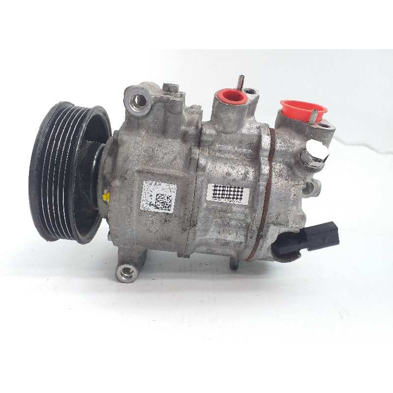 Recambio de compresor aire acondicionado para volkswagen golf vii lim. gti ´´performance´´ bluemotion referencia OEM IAM 5Q08208