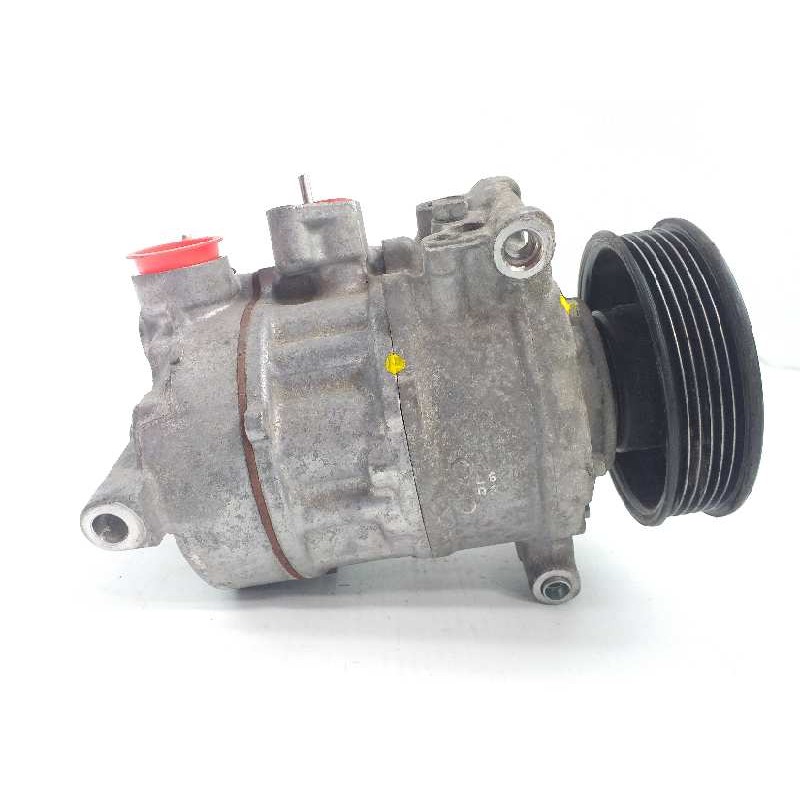 Recambio de compresor aire acondicionado para volkswagen golf vii lim. gti ´´performance´´ bluemotion referencia OEM IAM 5Q08208