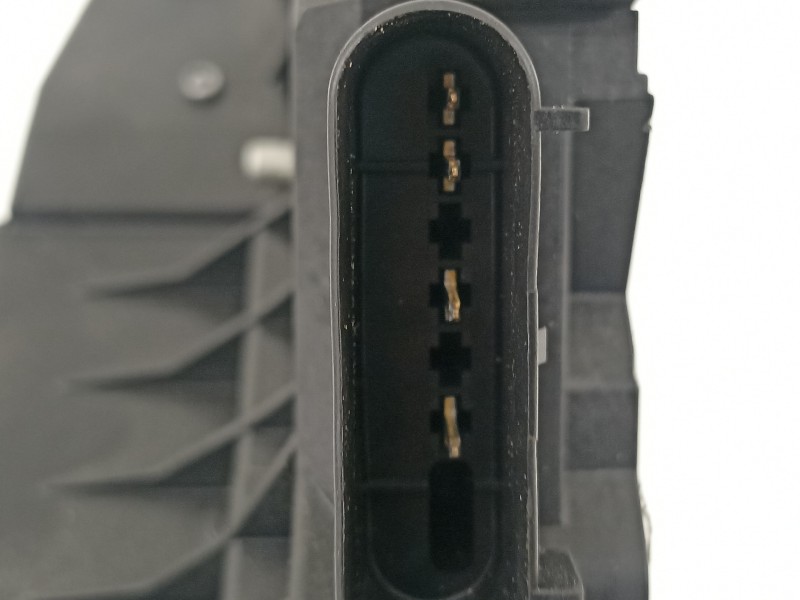 Recambio de cerradura puerta trasera derecha para ford focus lim. trend referencia OEM IAM BM5AA26412AF  