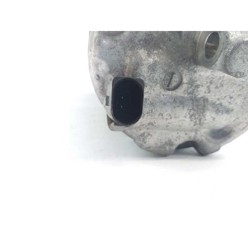 Recambio de compresor aire acondicionado para volkswagen golf vii lim. gti ´´performance´´ bluemotion referencia OEM IAM 5Q08208